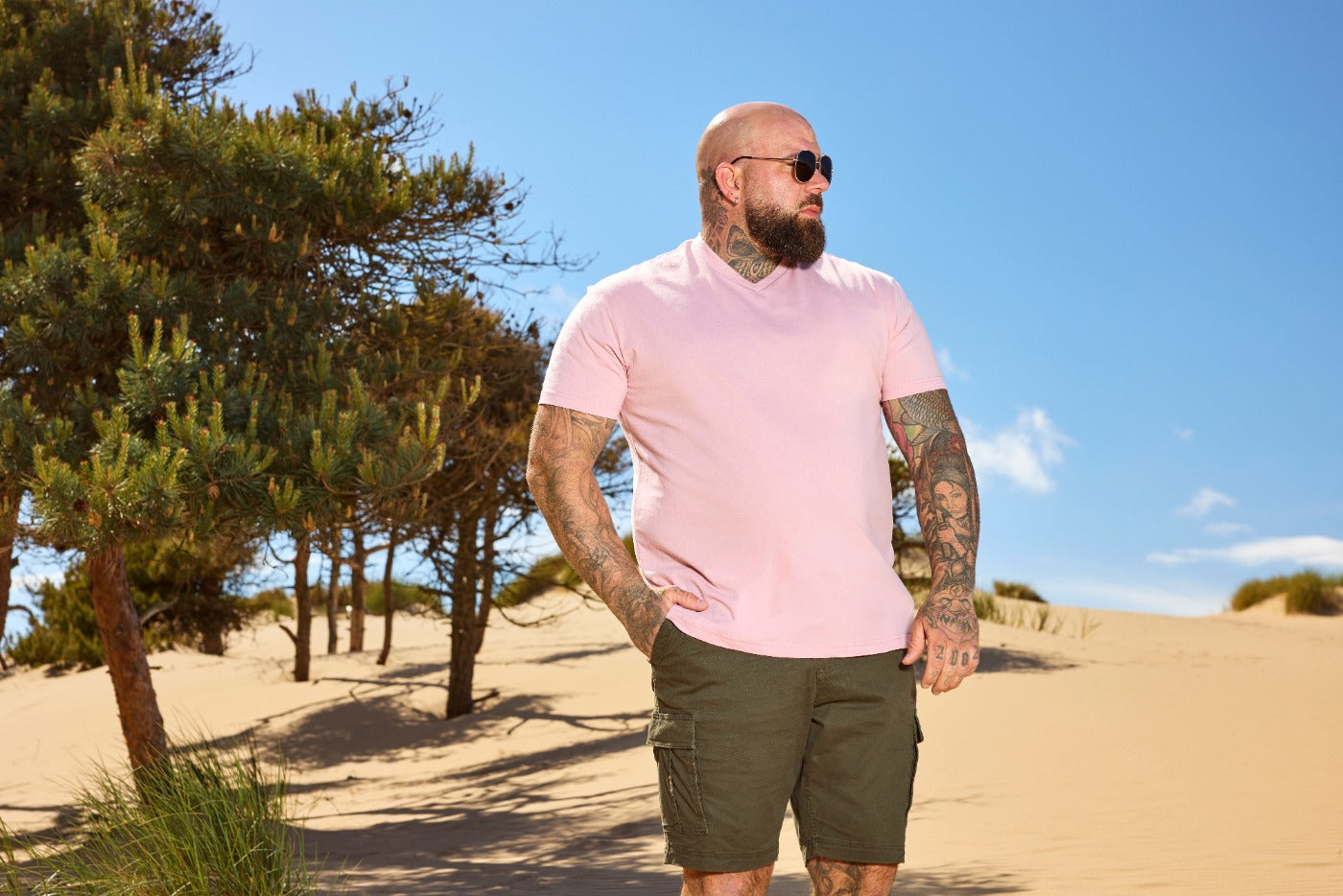 Load image into Gallery viewer, The Summer Rotation V-Neck
