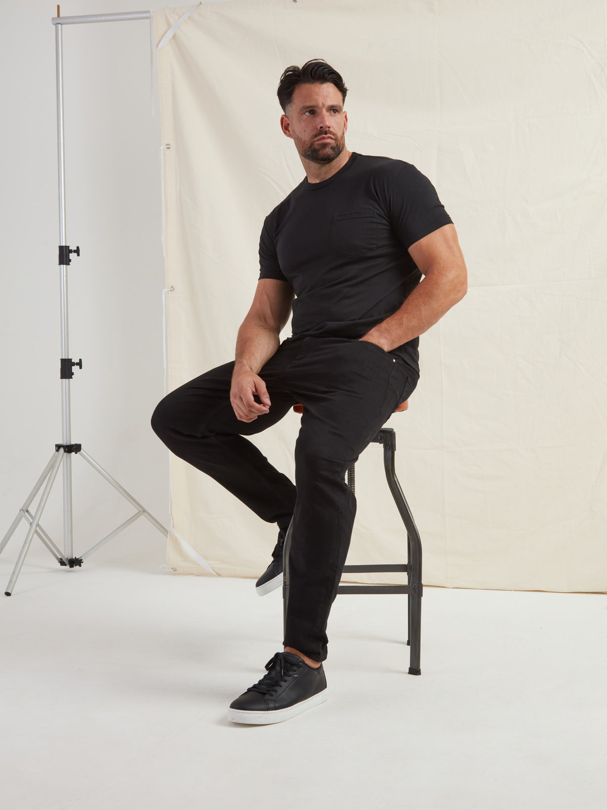 Black Pocket Crew Neck T-Shirt
